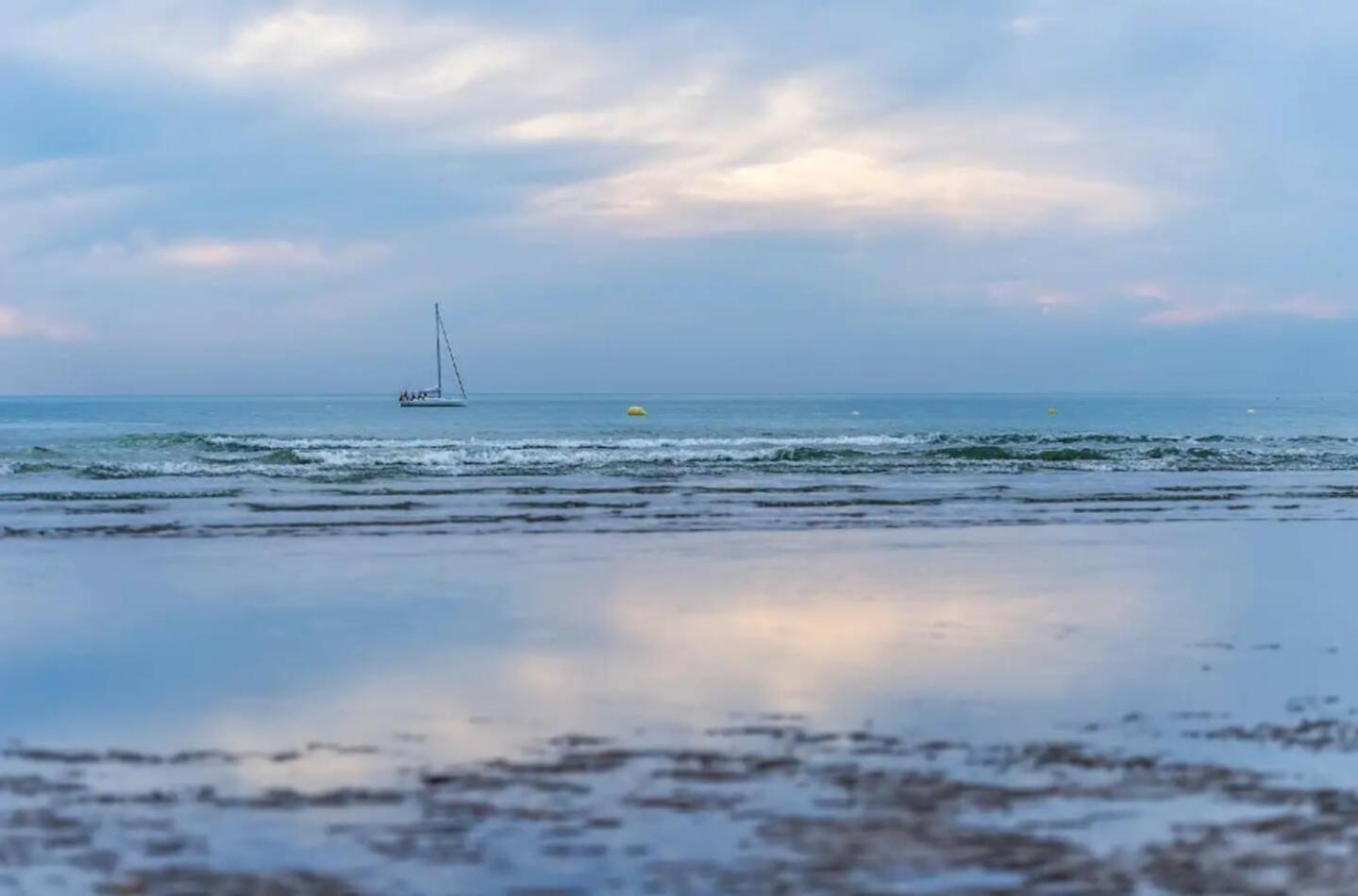 Appartement 45M2 - Proche Deauville - Vue Mer เบแนร์วิลล์-ซูร์-แมร์ ภายนอก รูปภาพ