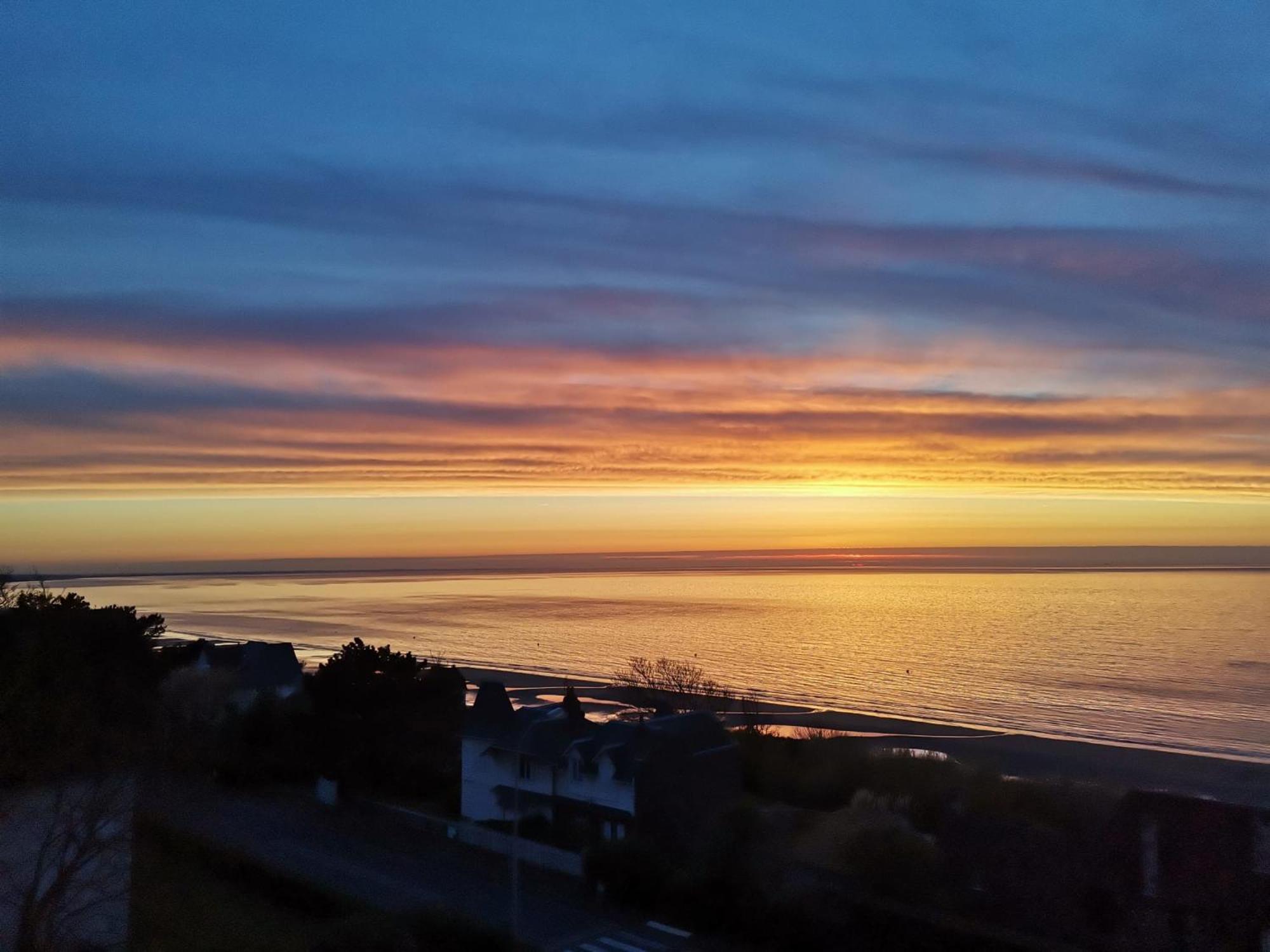 Appartement 45M2 - Proche Deauville - Vue Mer เบแนร์วิลล์-ซูร์-แมร์ ภายนอก รูปภาพ